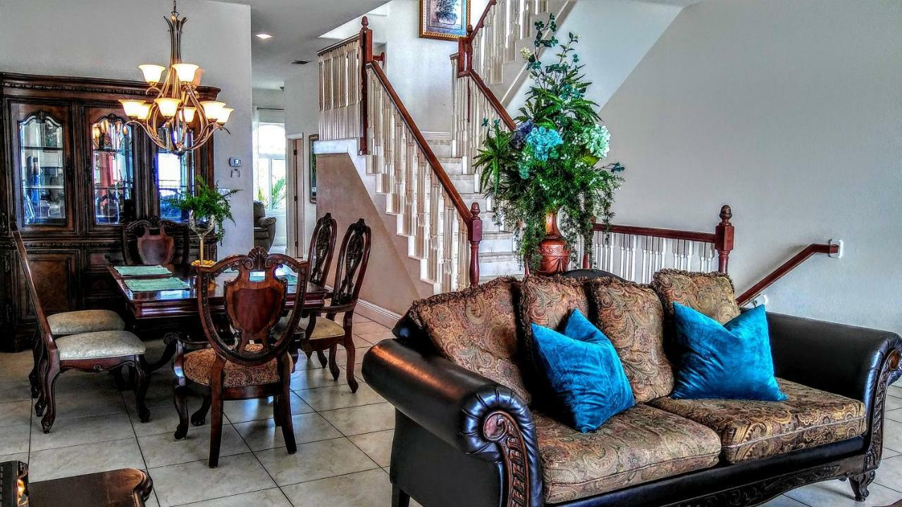Mediterranean Three Story Beach Townhouse 圣徒皮特海滩 外观 照片