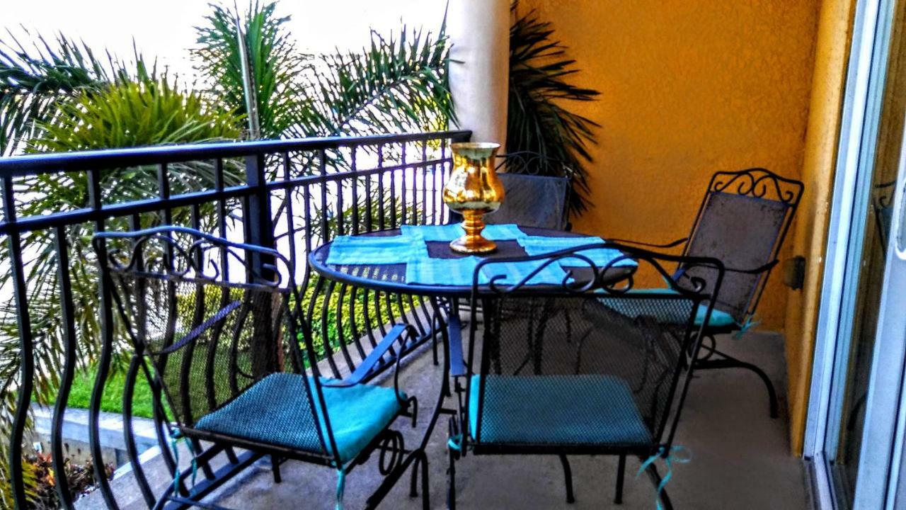 Mediterranean Three Story Beach Townhouse 圣徒皮特海滩 外观 照片