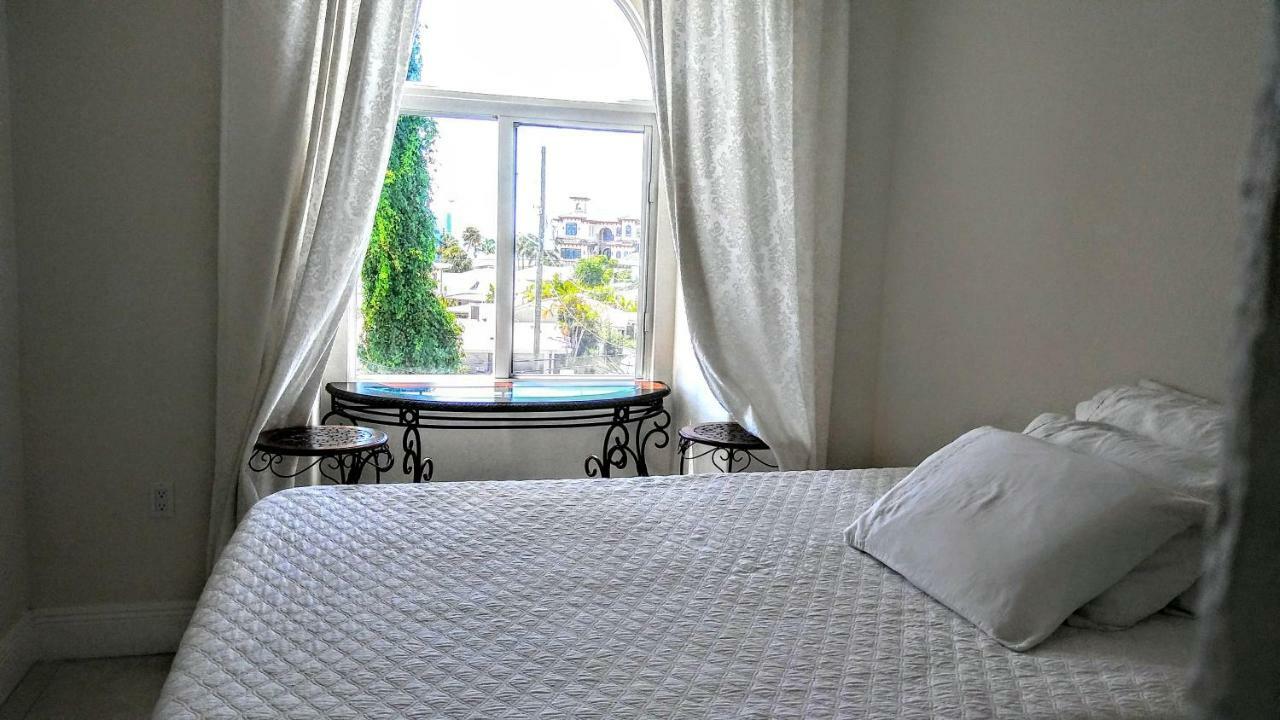Mediterranean Three Story Beach Townhouse 圣徒皮特海滩 外观 照片